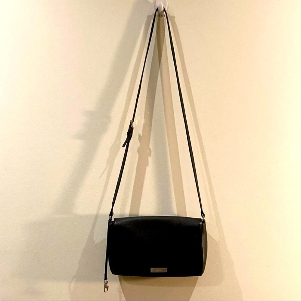 ECCO Saffiano Leather Crossbody Purse Flap Adjustable Strap Snap Closure